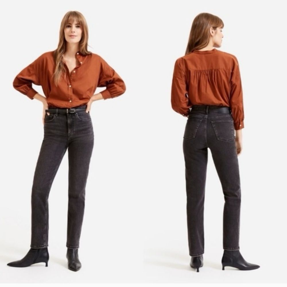 EVERLANE High Rise Slim Straight Jeans!
